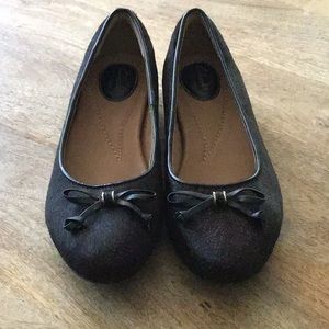 CLARKS ARTISAN Leather ponyhair Leopard Flats 8.5